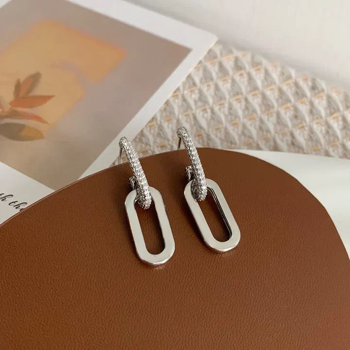 Olivia | Elegant Dangling Earrings