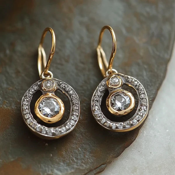 1+1 Offer: Vintage Zirconia Ivy Golden Ring + Vintage Zirconia & Gold Earrings