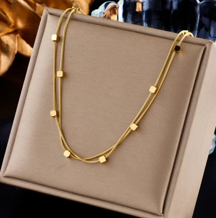 Necklace with small squares