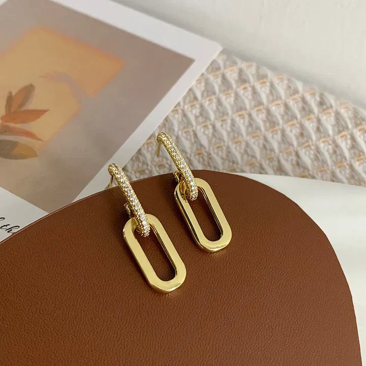 Olivia | Elegant Dangling Earrings