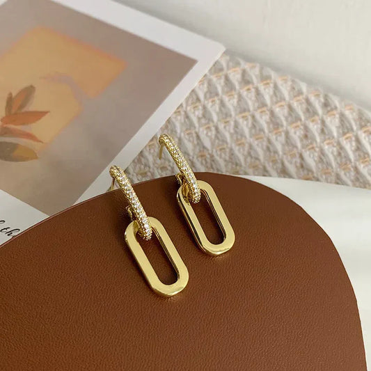 Olivia | Elegant Dangling Earrings