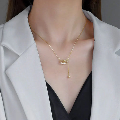 Double ring necklace
