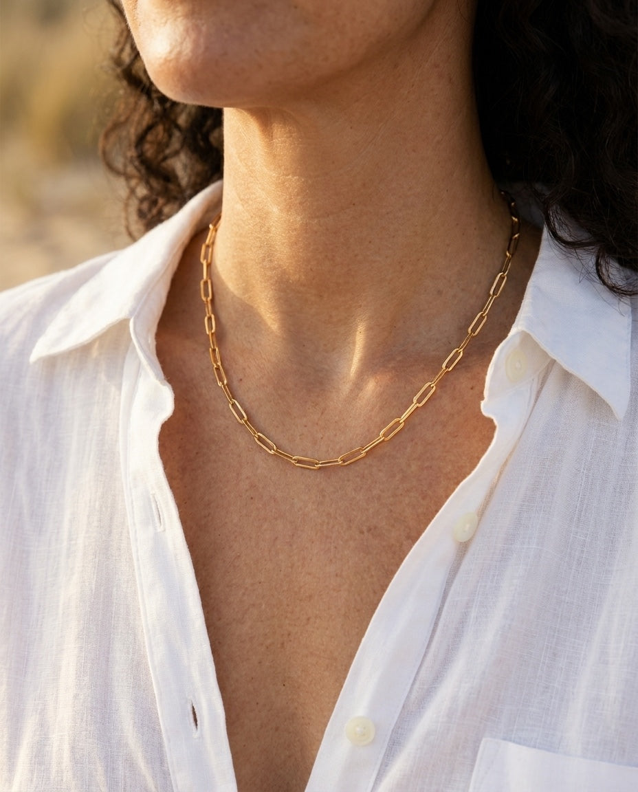 Model wearing Fine Gold Necklace