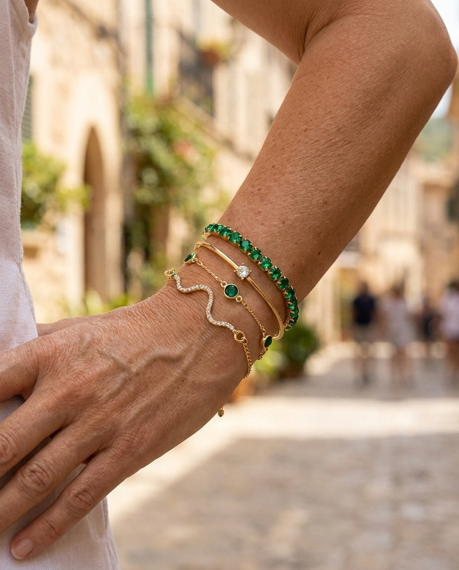 Model wearing Vintage Green Zirconia Bracelet Set